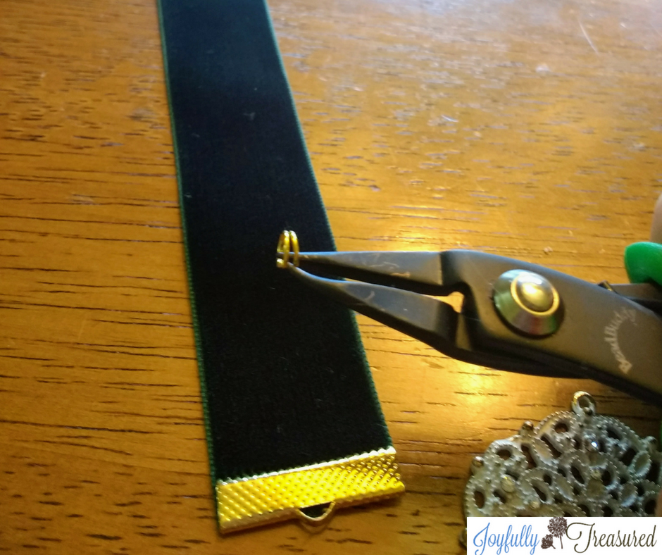 How to Make Ribbon Bookmarks, DIY Ribbon Bookmark Craft with Velvet