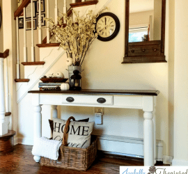 Fall foyer everyway decor and a thrift store table makeover #makeover #farmhouse #foyer