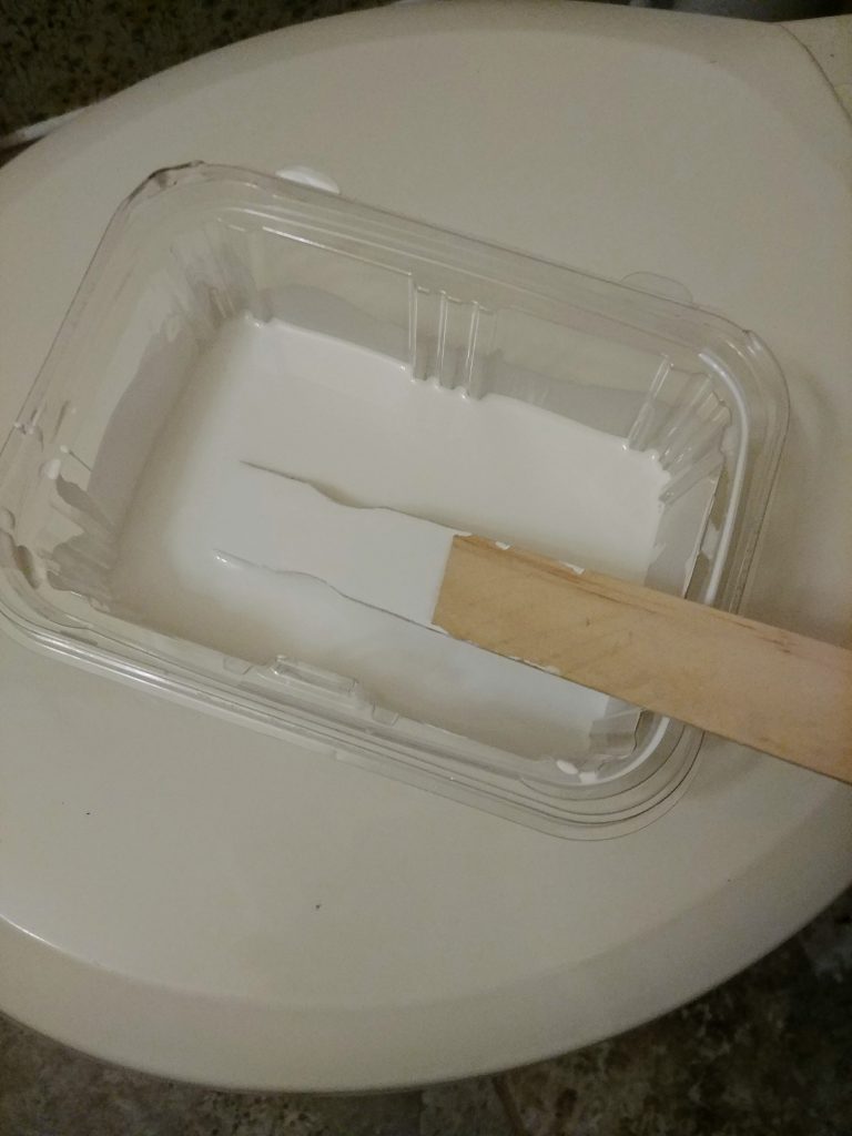 Mixing the Rustoleum tub and tile kit